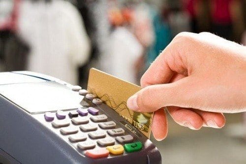 keuntungan menggunakan kartu kredit